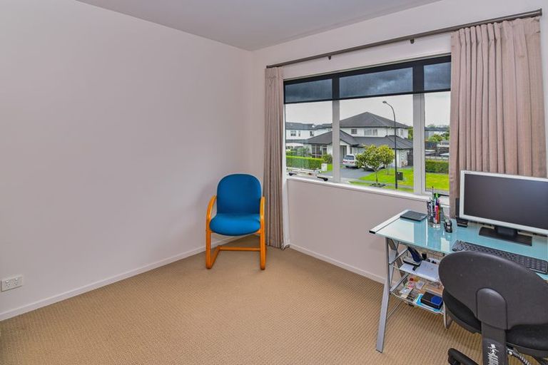 Photo of property in 33 Lake Drive, Karaka, Papakura, 2113