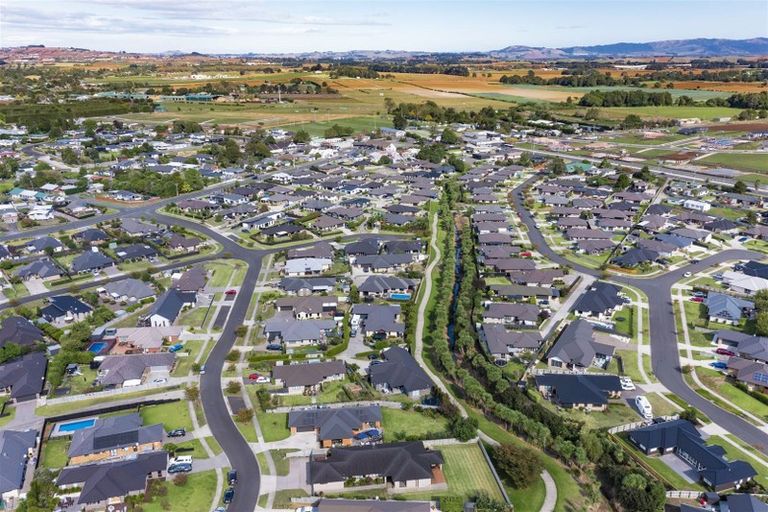 Photo of property in 33 Searle Drive, Patumahoe, Pukekohe, 2679