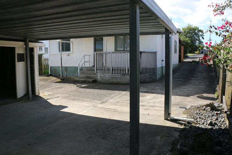 Photo of property in 9 Greers Road, Weymouth, Auckland, 2103