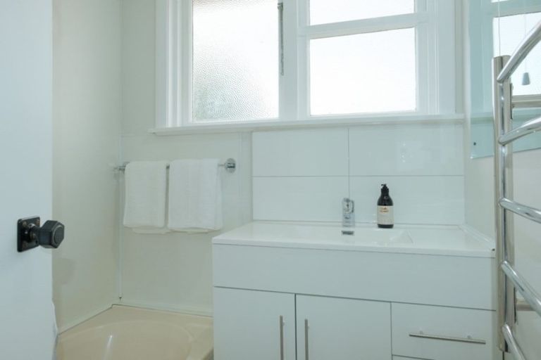 Photo of property in 14 Burgess Street, Green Island, Dunedin, 9018