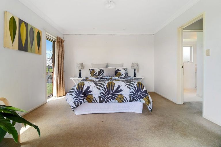 Photo of property in 2/43 Mccandlish Road, Ngahinapouri, Hamilton, 3290