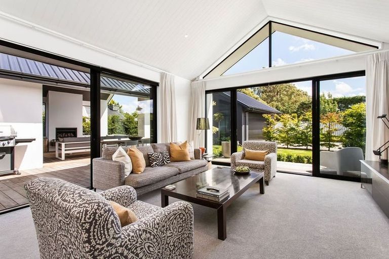 Photo of property in 15 Ashford Avenue, Prebbleton, 7604