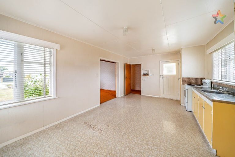 Photo of property in 4 Ashforth Street, Wainuiomata, Lower Hutt, 5014