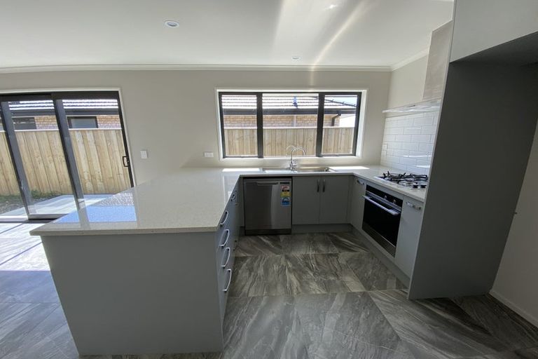 Photo of property in 9 Curtis Street, Woodend, 7610