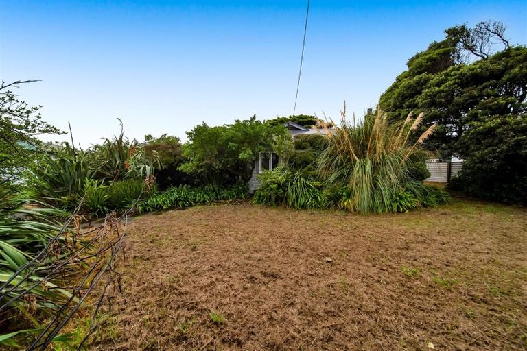 Photo of property in 10 Karora Street, Ohawe, Hawera, 4671