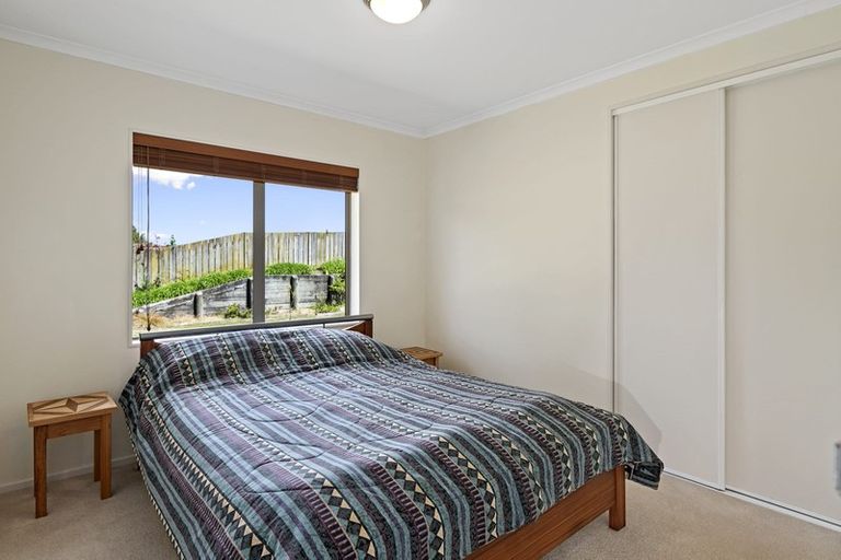 Photo of property in 8 Mcleod Place, Papamoa Beach, Papamoa, 3118