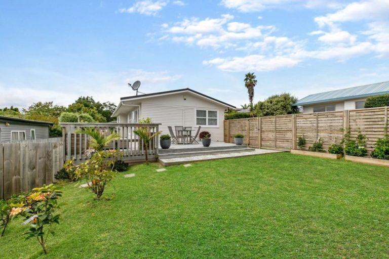 Photo of property in 3a Gazelle Avenue, Beach Haven, Auckland, 0626
