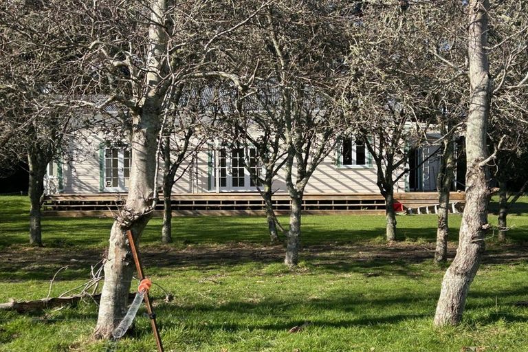 Photo of property in 417c Grays Road, Pauatahanui, Porirua, 5381