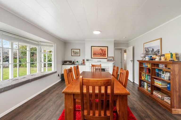 Photo of property in 18 Chippendale Crescent, Highbury, Palmerston North, 4412