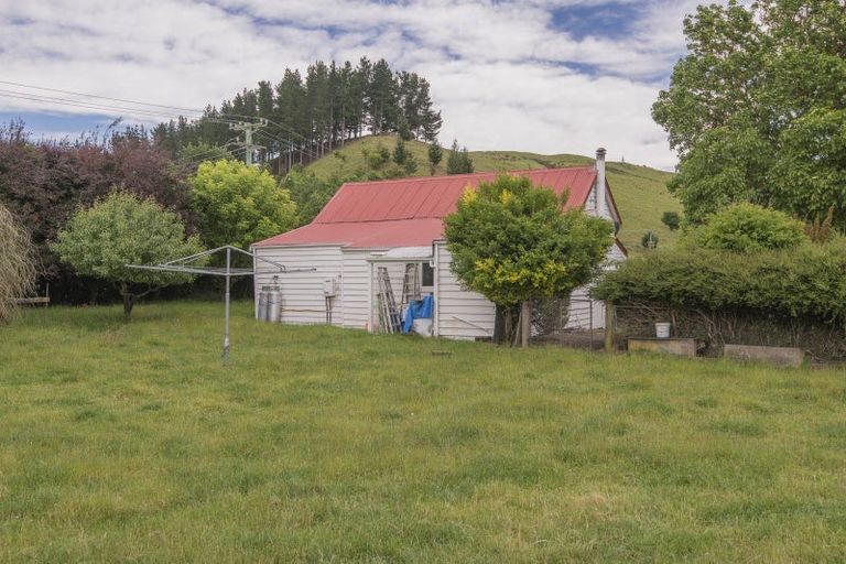 Photo of property in 8 Davison Road, Rotherham, 7379