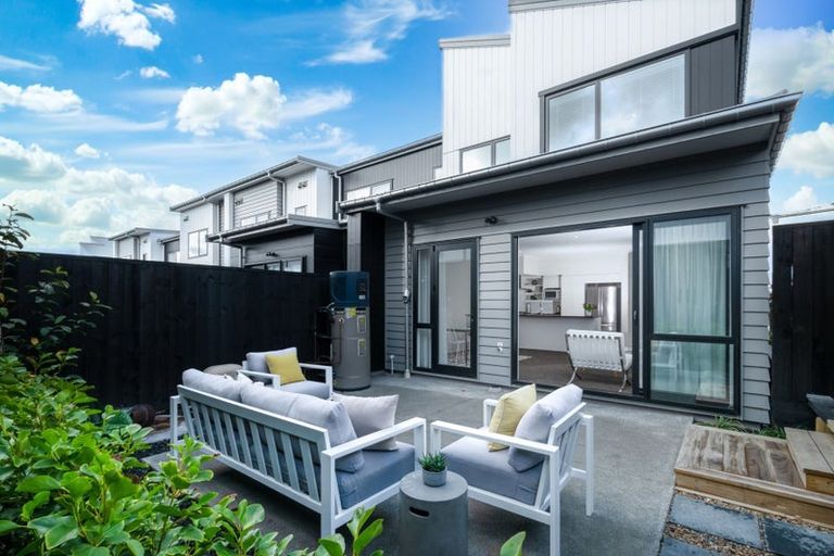 Photo of property in 14 David Carnegie Road, Hobsonville, Auckland, 0616