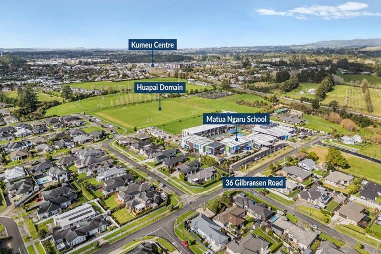 Photo of property in 36 Gilbransen Road, Kumeu, 0810