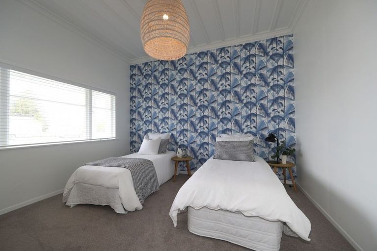 Photo of property in 202 Main Rd Clive, Clive, 4102