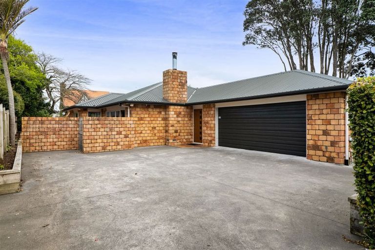 Photo of property in 7a Dives Avenue, Hawera, 4610