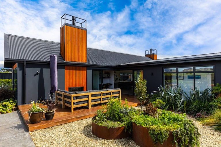 Photo of property in 15 Catalina Crescent, Burleigh, Blenheim, 7201