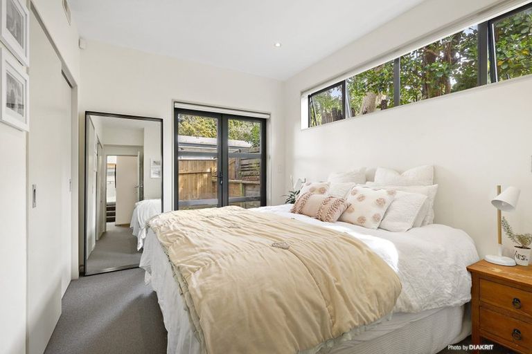 Photo of property in 9c Tavistock Road, Melrose, Wellington, 6023