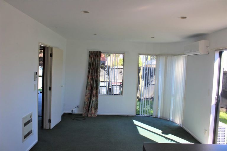 Photo of property in 74 Mandeville Street, Riccarton, Christchurch, 8011