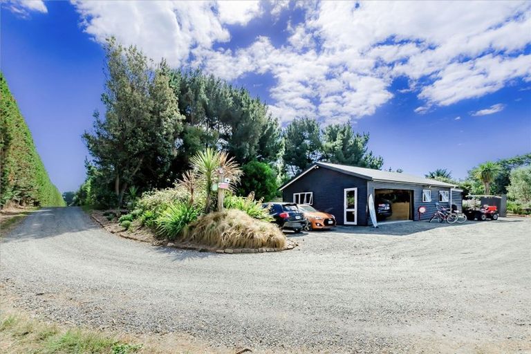 Photo of property in 17 Paetawa Road, Peka Peka, Waikanae, 5391