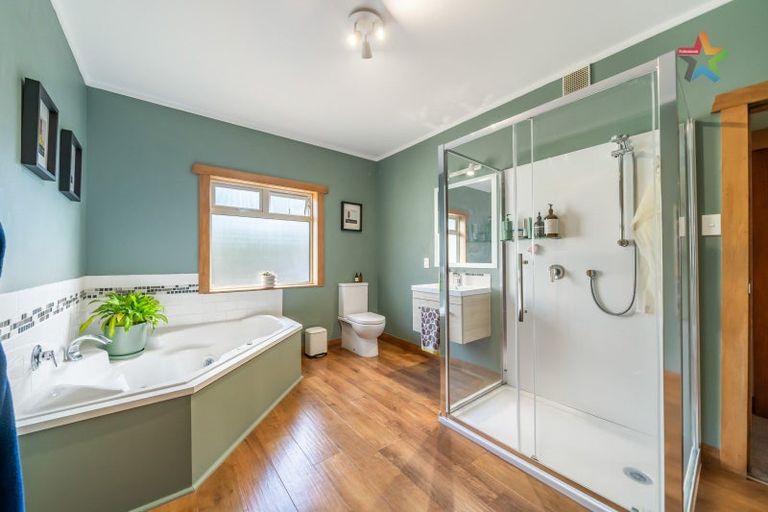 Photo of property in 18 Riddiford Street, Woburn, Lower Hutt, 5011