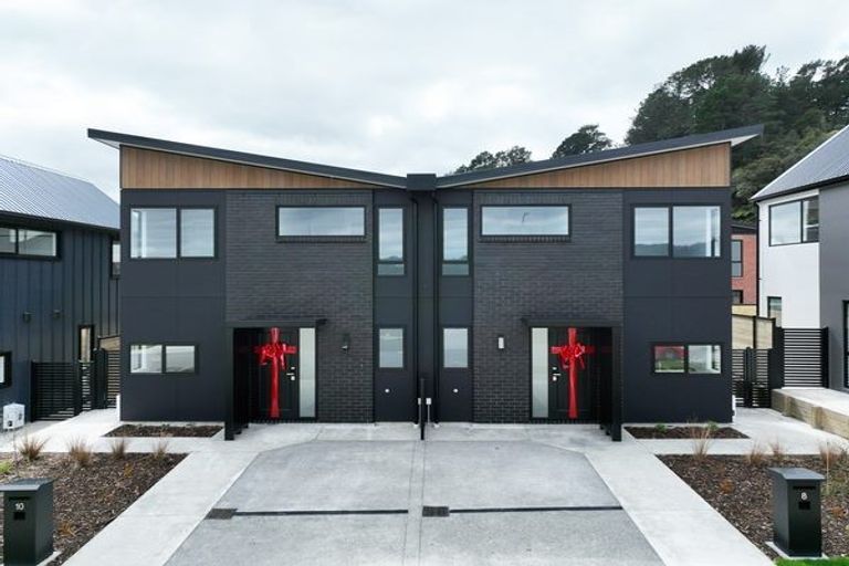 Photo of property in 17 Raeble Walkington Lane, Wallaceville, Upper Hutt, 5018