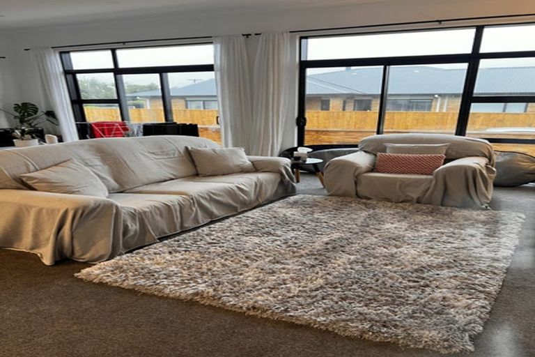 Photo of property in 37 Solway Crescent, Solway, Masterton, 5810