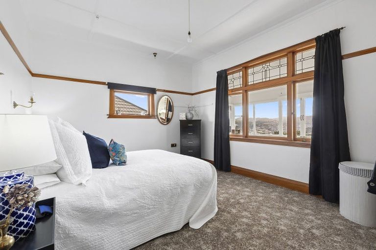 Photo of property in 39 Sutherland Crescent, Melrose, Wellington, 6023