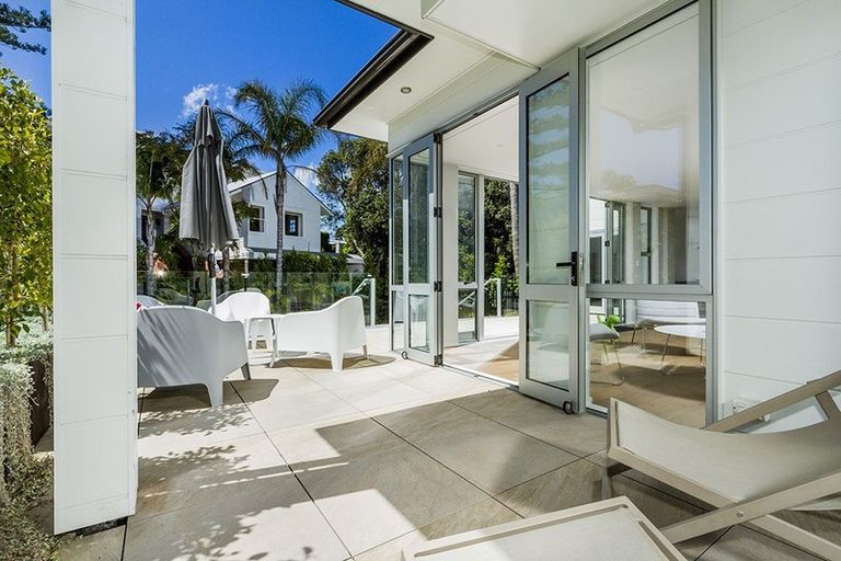 Photo of property in 41a Clifton Road, Hauraki, Auckland, 0622