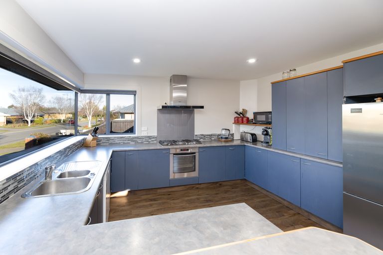 Photo of property in 18 Durrell Way, Rolleston, 7614