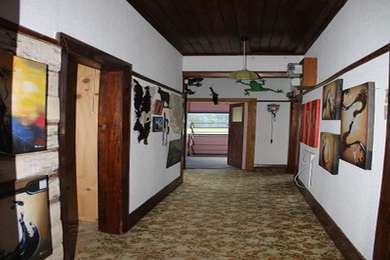 Photo of property in 2079 Clinton Highway, Kuriwao, Clinton, 9584