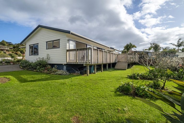 Photo of property in 2 Kassa Rise, Helensville, 0800