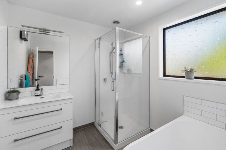 Photo of property in 72 Trafford Street, Harewood, Christchurch, 8051