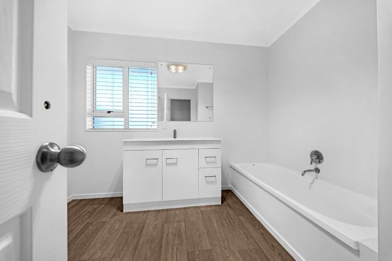 Photo of property in 25b Cooper Street, Pukekohe, 2120