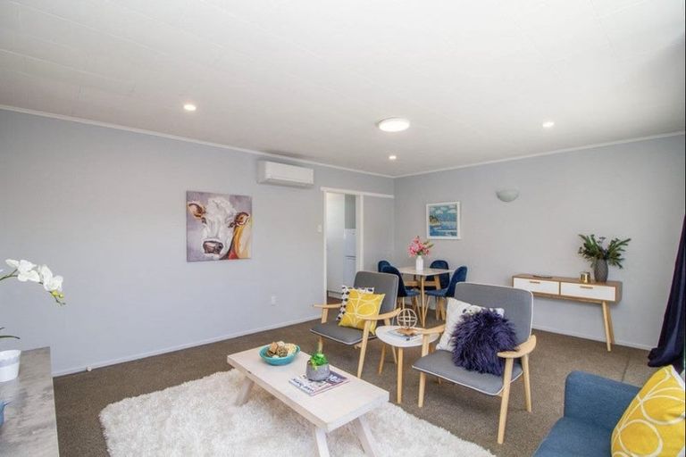 Photo of property in 270b Wellington Road, Wainuiomata, Lower Hutt, 5014