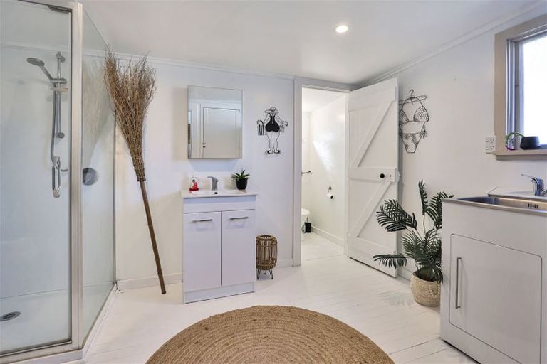 Photo of property in 10 Nixon Street, Tinwald, Ashburton, 7700