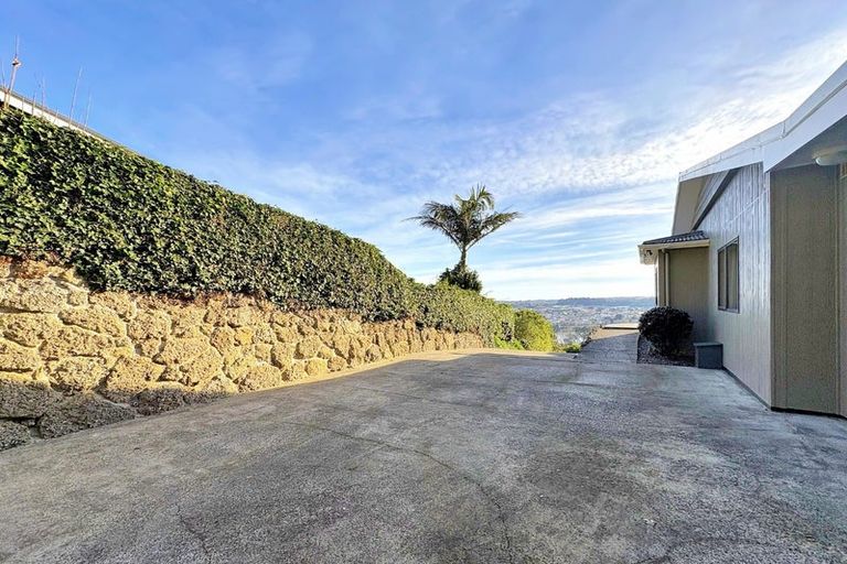 Photo of property in 24 Wairere Road, Bastia Hill, Whanganui, 4500