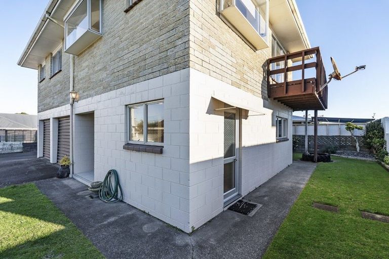 Photo of property in 3/12 Beach Street, Fitzroy, New Plymouth, 4312