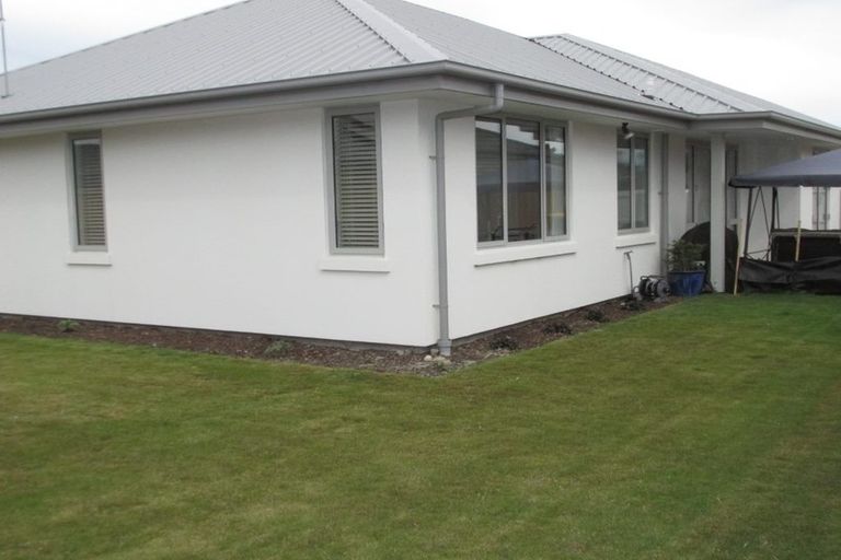 Photo of property in 17 Faringdon Boulevard, Rolleston, 7615