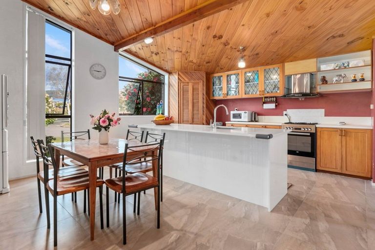 Photo of property in 22 Burton Place, Owhata, Rotorua, 3010