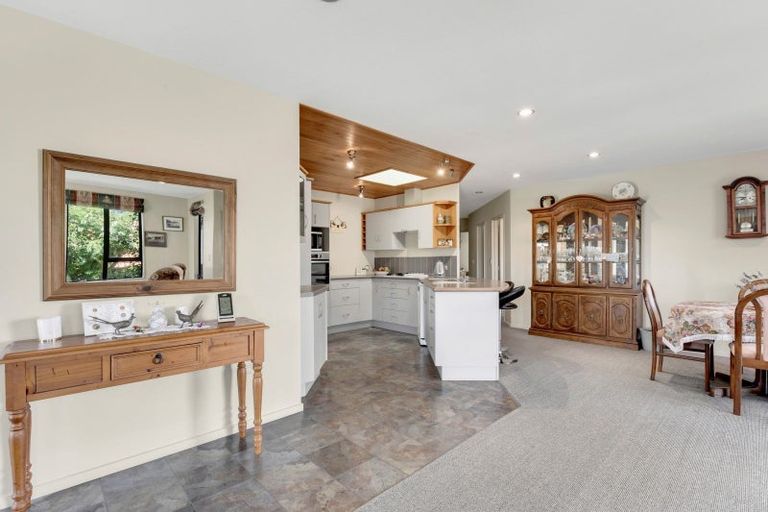 Photo of property in 10 Matai Place, Waikawa, Picton, 7220