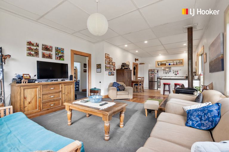 Photo of property in 6189 Middlemarch-sutton Road, Middlemarch, 9597