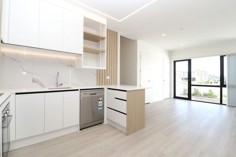 Photo of property in 41 Observation Green, Hobsonville, Auckland, 0616