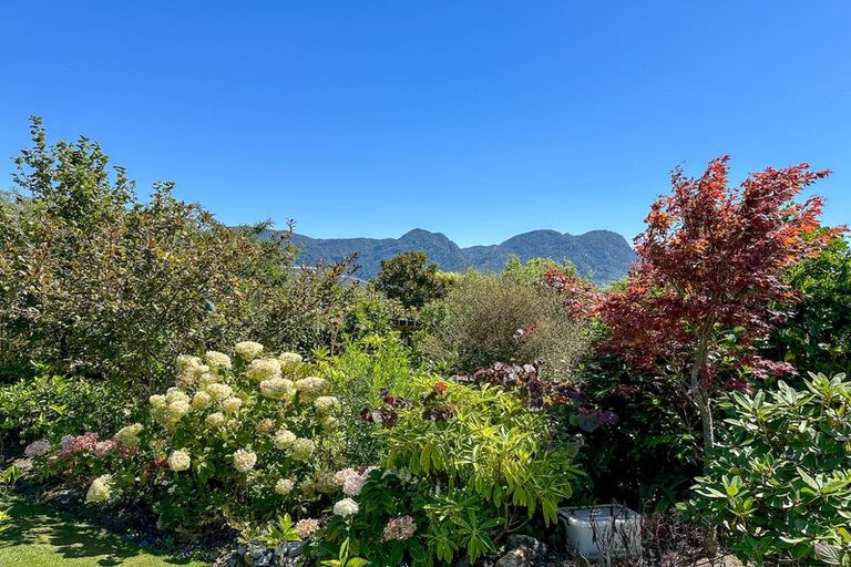 Photo of property in 12 Mcdonald Place, Collingwood, 7073