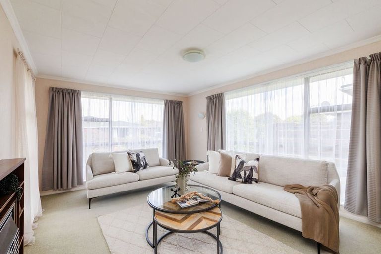 Photo of property in 9 Huhana Court, Hokowhitu, Palmerston North, 4410