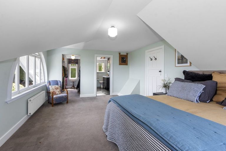 Photo of property in 119 Dyers Pass Road, Cashmere, Christchurch, 8022