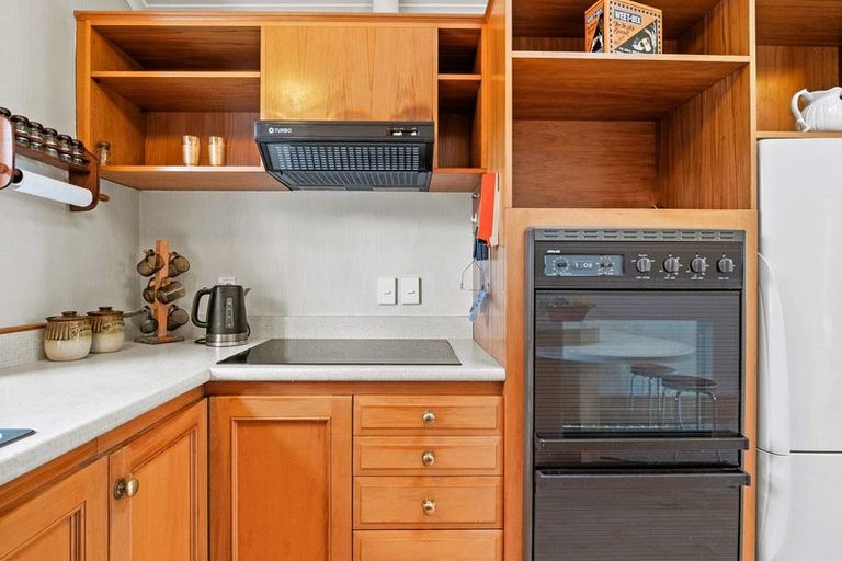 Photo of property in 16 Caernarvon Street, Arrowtown, 9302