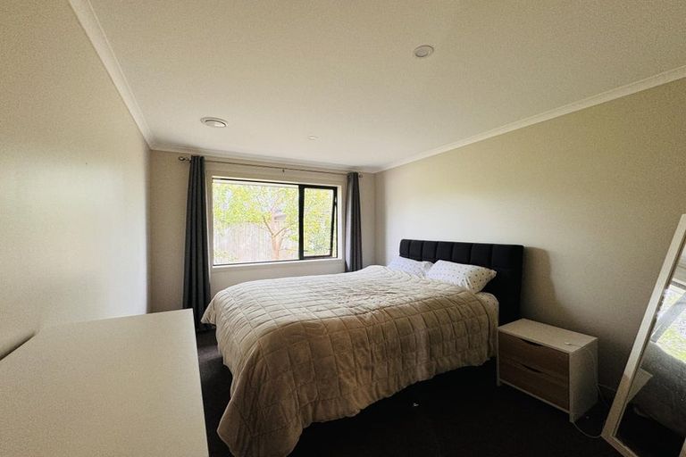 Photo of property in 8 Gibraltar Way, Fitzherbert, Palmerston North, 4410