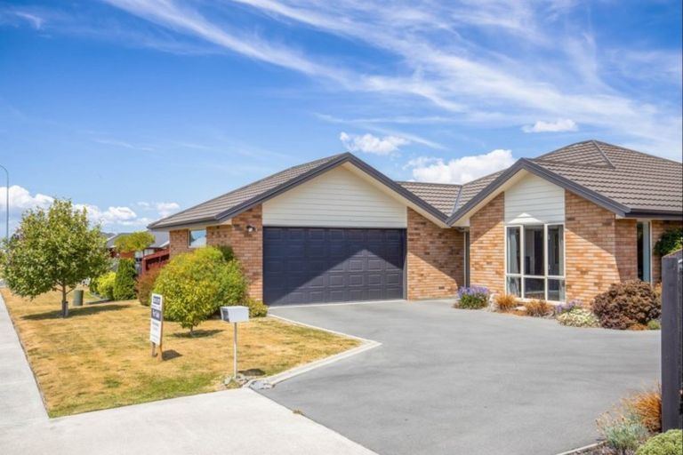 Photo of property in 21 Galatos Street, Rangiora, 7400