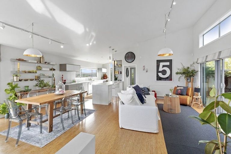 Photo of property in 85e Seatoun Heights Road, Seatoun, Wellington, 6022