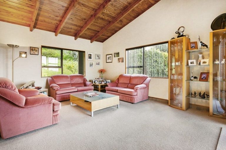 Photo of property in 161 Shaw Road, Oratia, Auckland, 0604