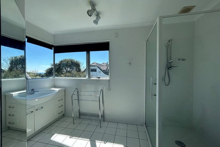 Photo of property in 15 Solway Place, Papakowhai, Porirua, 5024